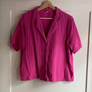 Old Navy Fuchsia Button-Down Gauzy Cropped Shirt